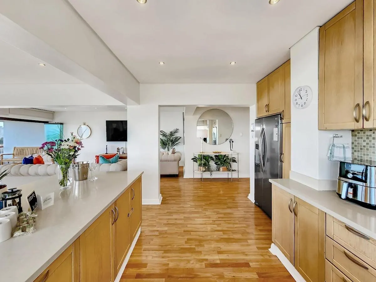 Seaside Apartment Opposite Seapoint Promenade. Kapstadt 0*,